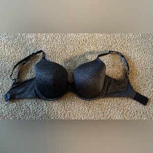 Victorias Secret t-shirt lightly lined full coverage